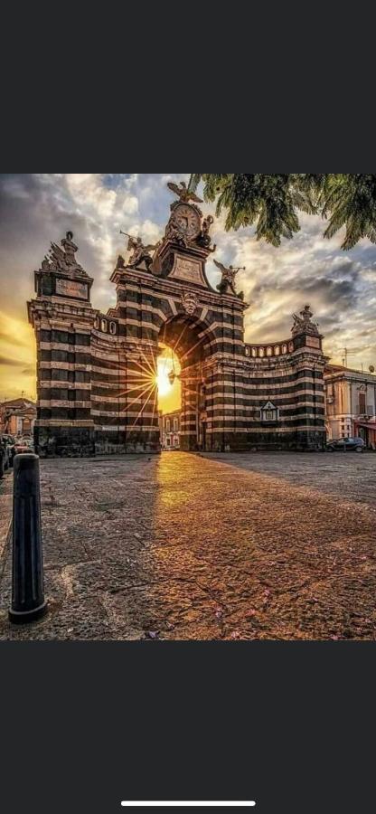 Casa Vacanza Nina Aeroporto di Catania Fontana Rossa Esterno foto